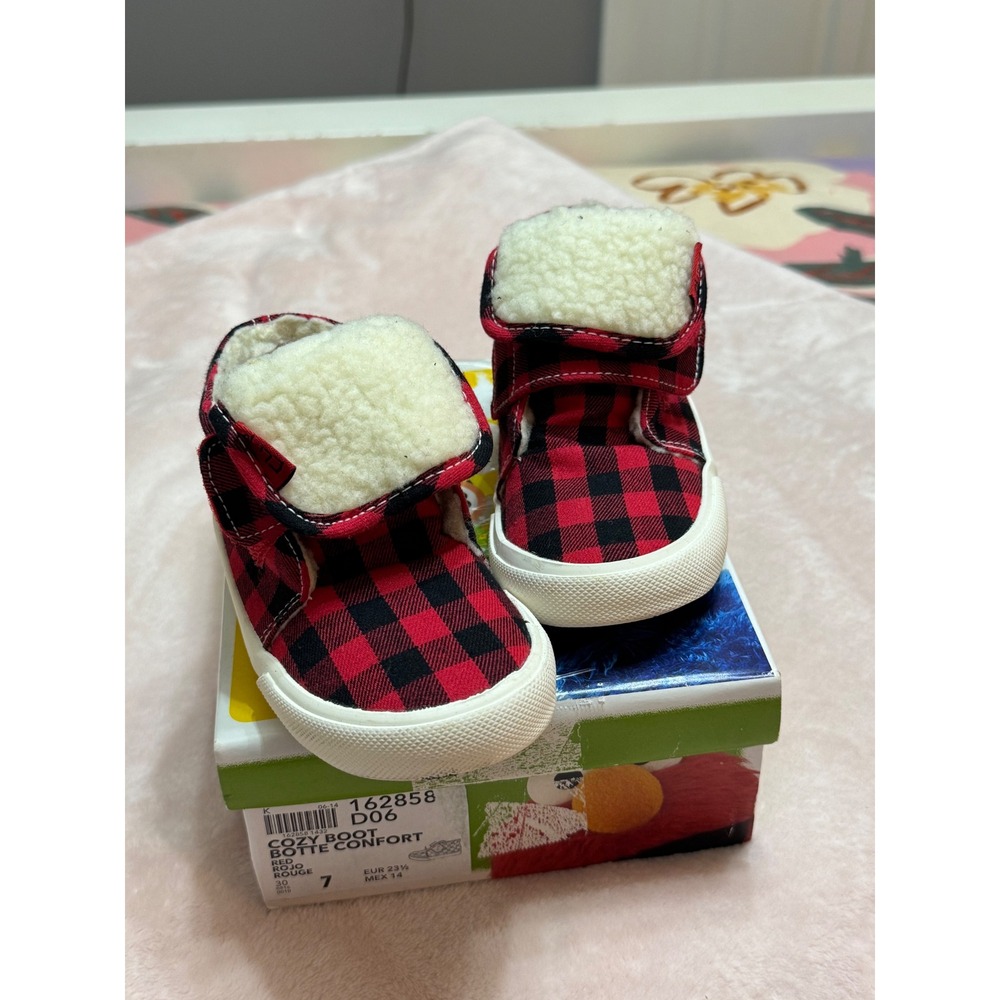Sesame Street Elmo Toddler Cozy Boots Red Black Buffalo Plaid Faux Fur Size 7